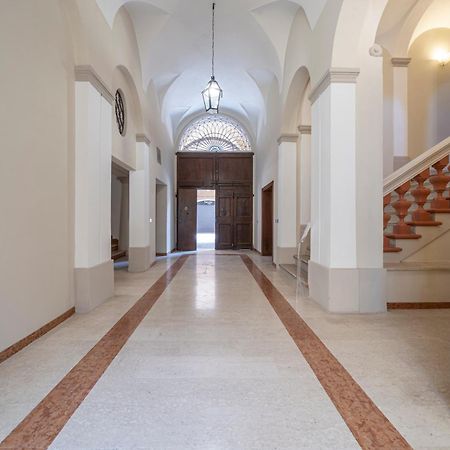 Via Emilia Centro - Stupendo Appartamento A Modena Eksteriør billede