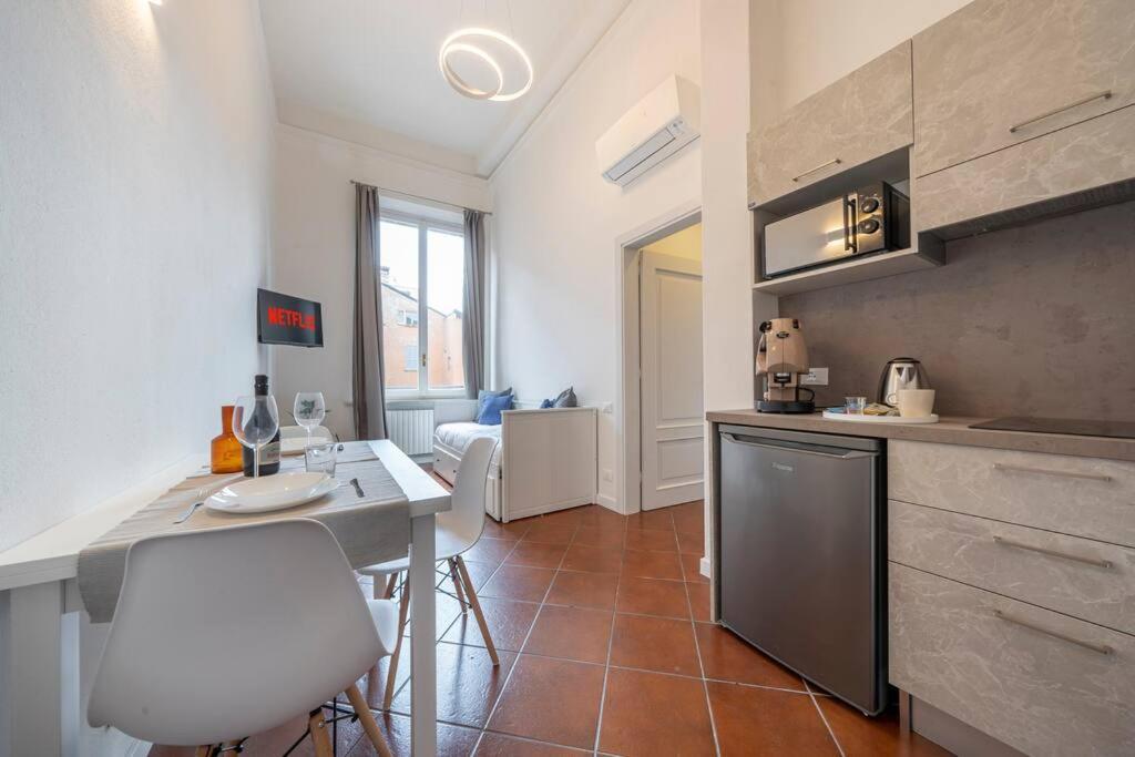 Via Emilia Centro - Stupendo Appartamento A Modena Eksteriør billede