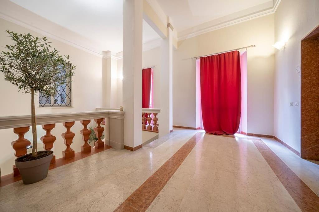 Via Emilia Centro - Stupendo Appartamento A Modena Eksteriør billede