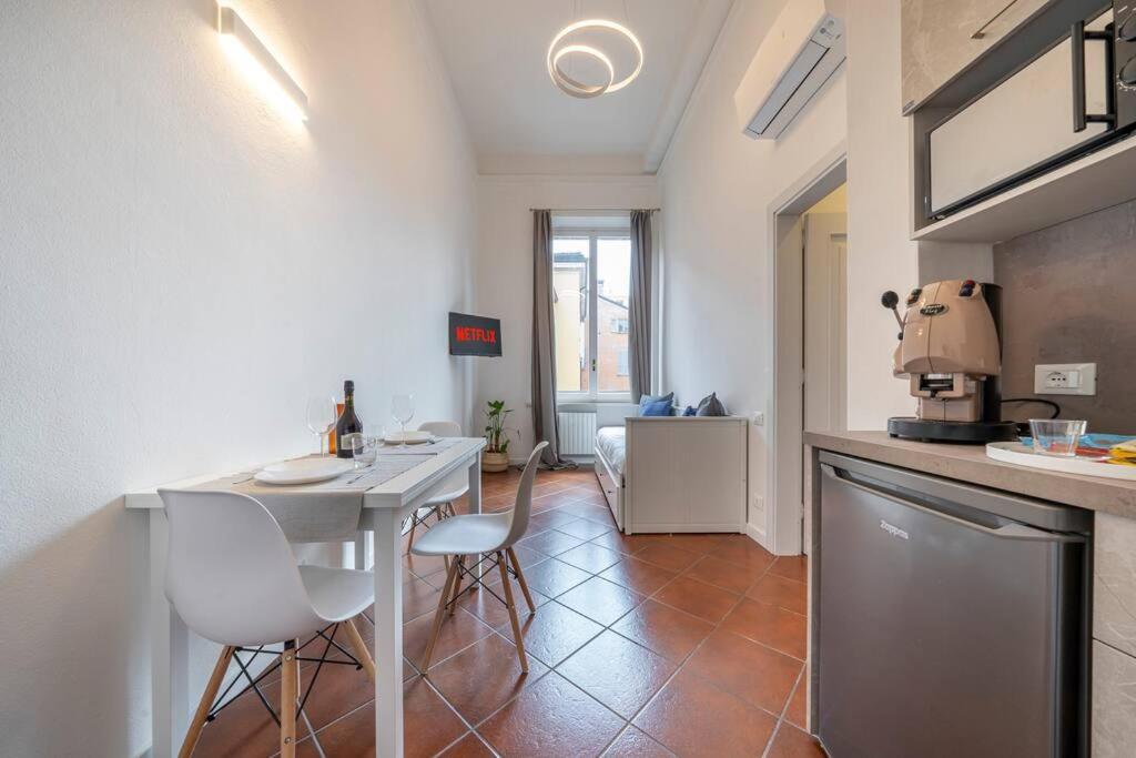 Via Emilia Centro - Stupendo Appartamento A Modena Eksteriør billede